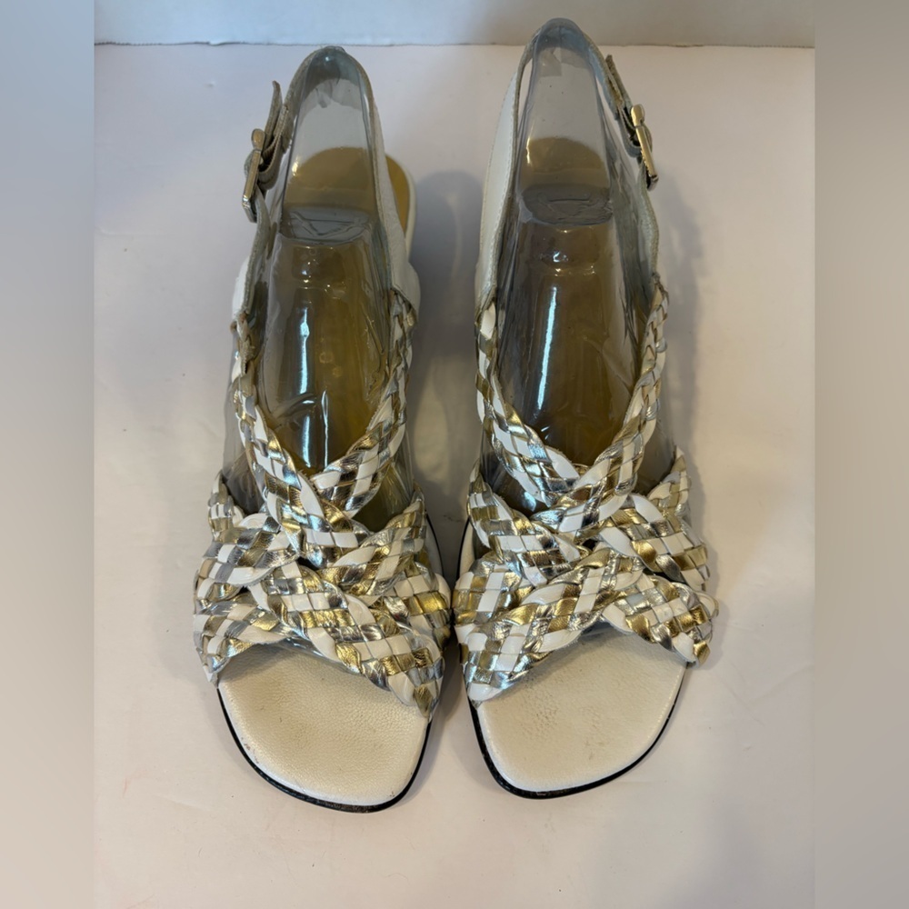 David Tate open toe white, gold, silver strappy sandals size 9 N